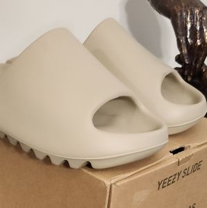 Adidas Yeezy Slides Pure men's size 9